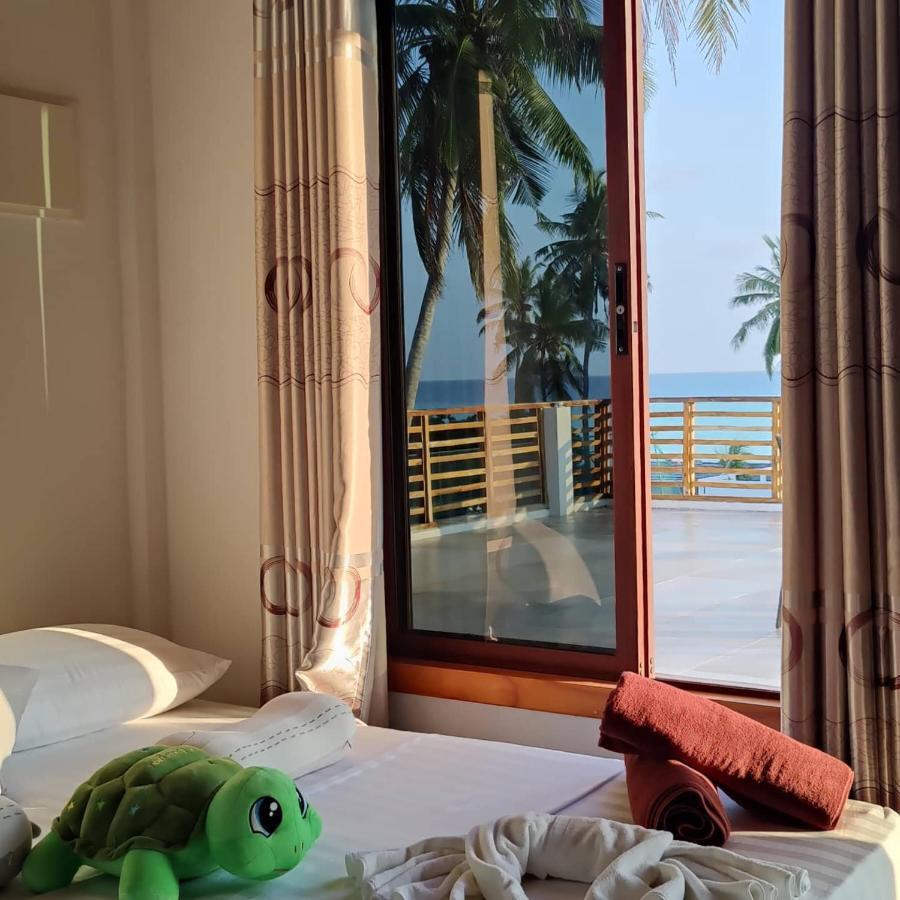 Cowry Inn Fulidhoo Bagian luar foto
