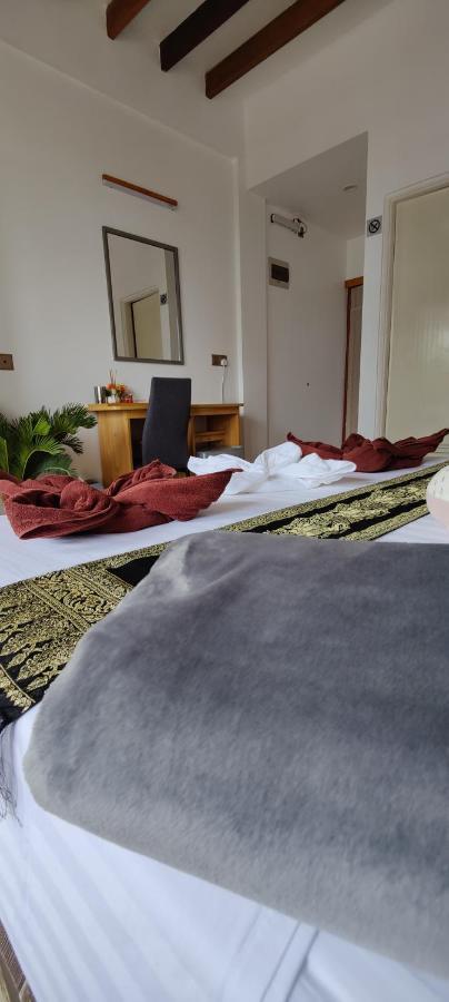 Cowry Inn Fulidhoo Bagian luar foto
