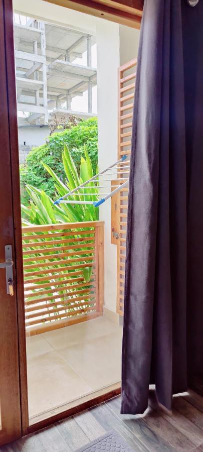 Cowry Inn Fulidhoo Bagian luar foto